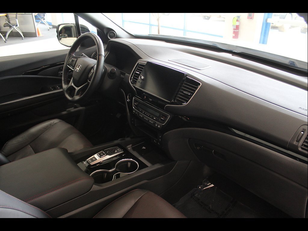 Certified 2023 Honda Ridgeline Black Edition image 23