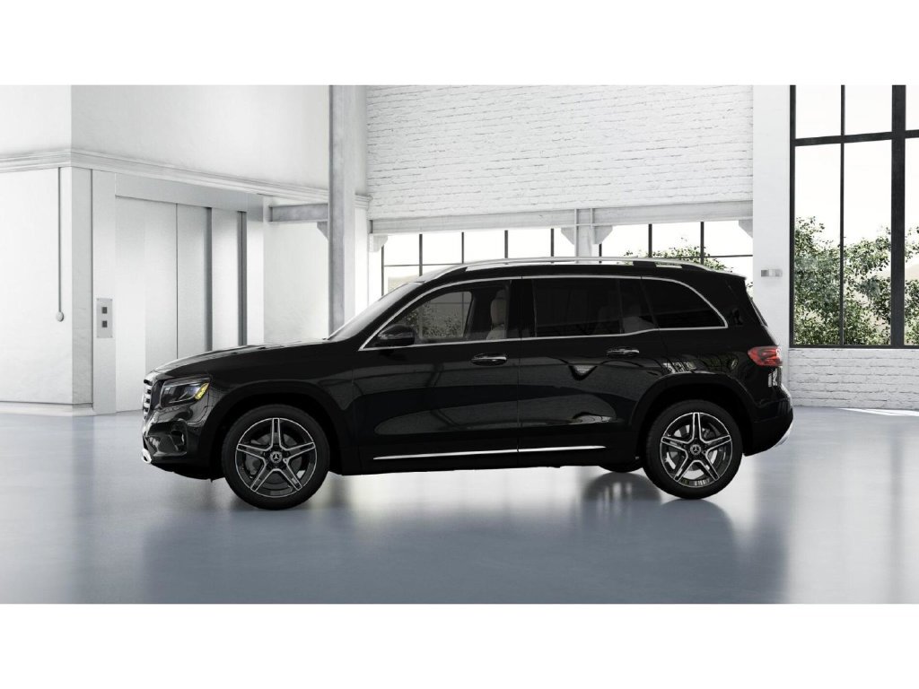 Used 2026 Mercedes-Benz GLB 250 4MATIC image 35