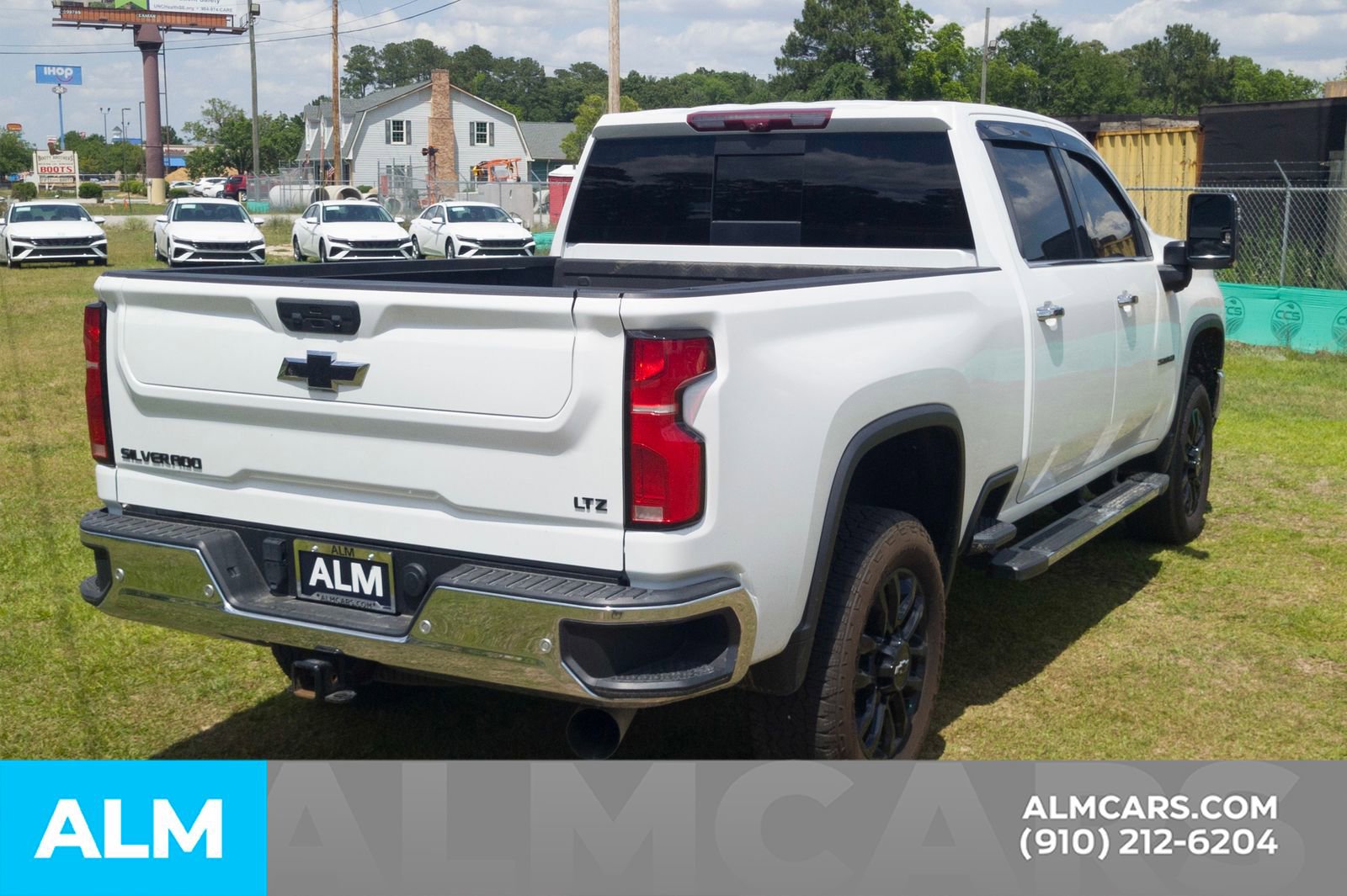 Used 2024 Chevrolet Silverado 2500 LTZ w/ LTZ Plus Package AWD/4WD image 6