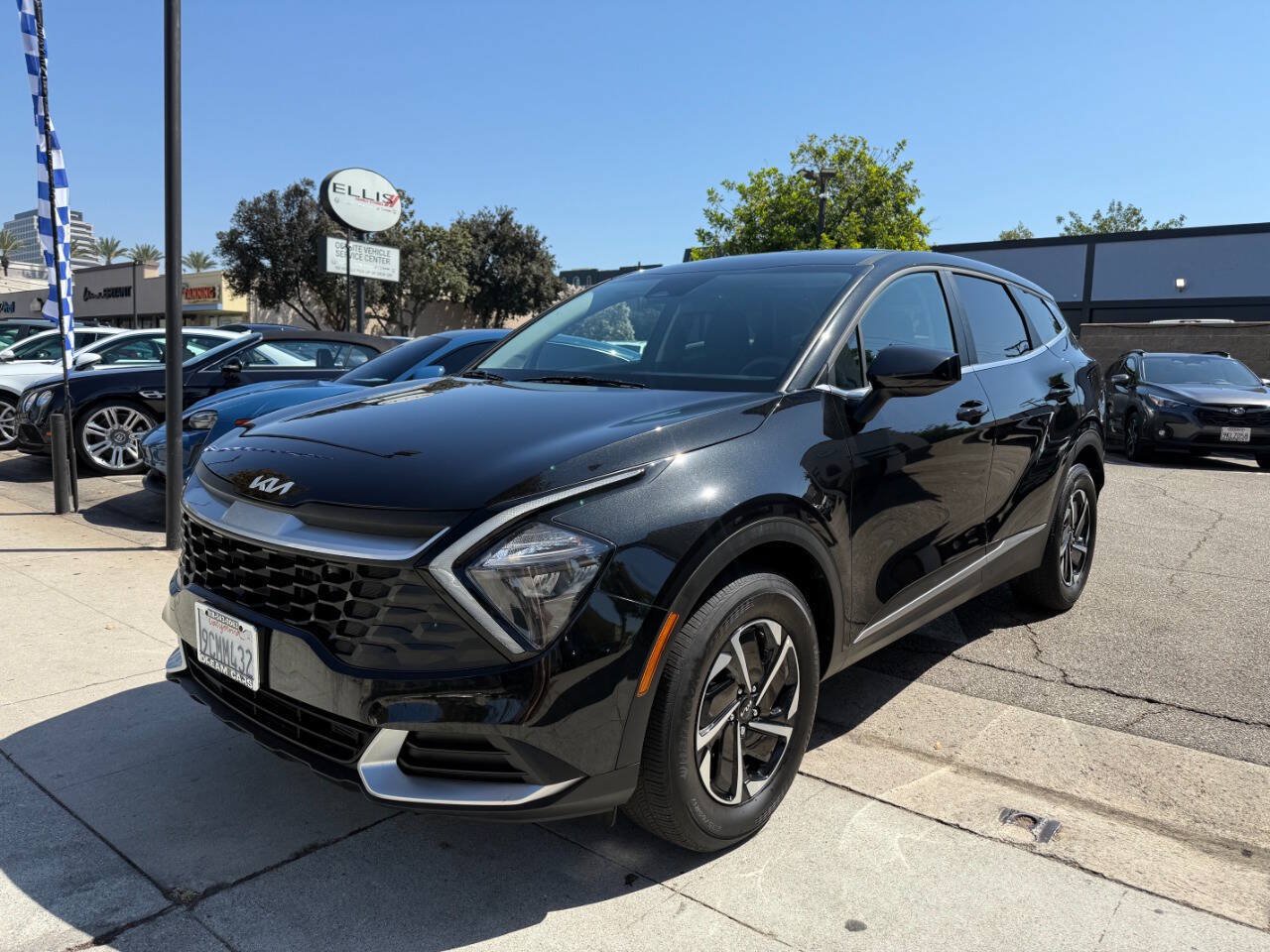 Used 2023 Kia Sportage LX AWD/4WD image 7