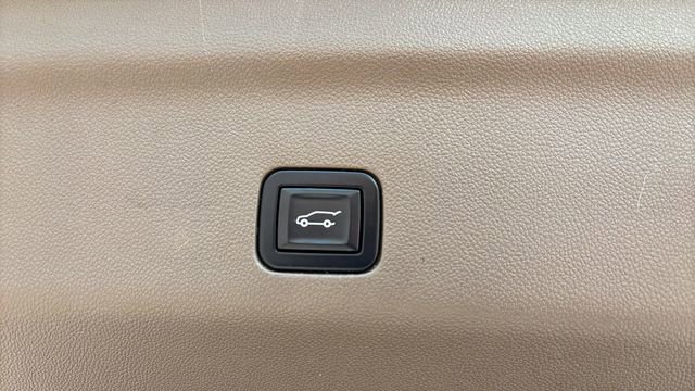 Used 2021 GMC Yukon Denali w/ Denali Ultimate Package image 36