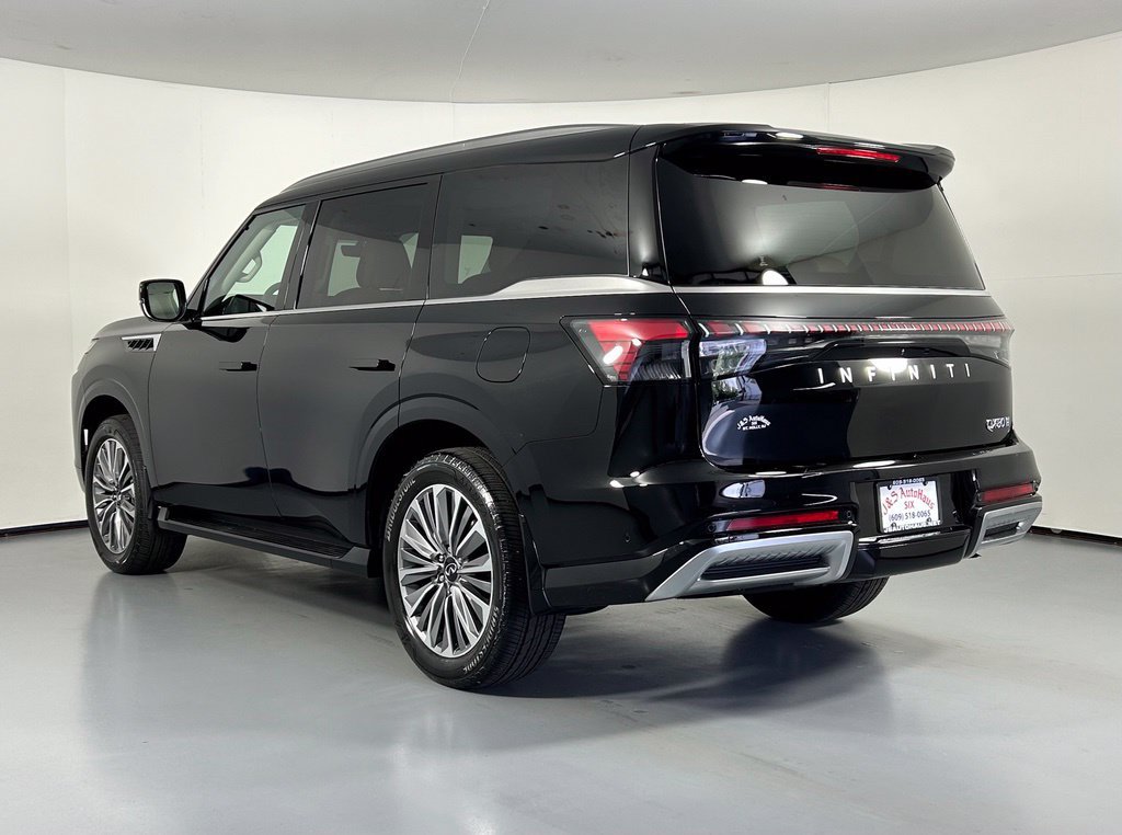 Used 2026 INFINITI QX80 Luxe w/ Cargo Package AWD/4WD image 5