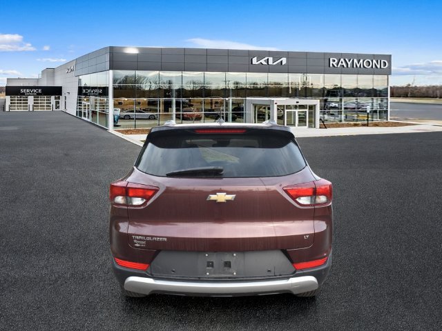 Certified 2022 Chevrolet TrailBlazer LT w/ Convenience Package FWD image 5