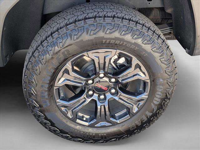 Certified 2025 GMC Canyon Elevation image 14
