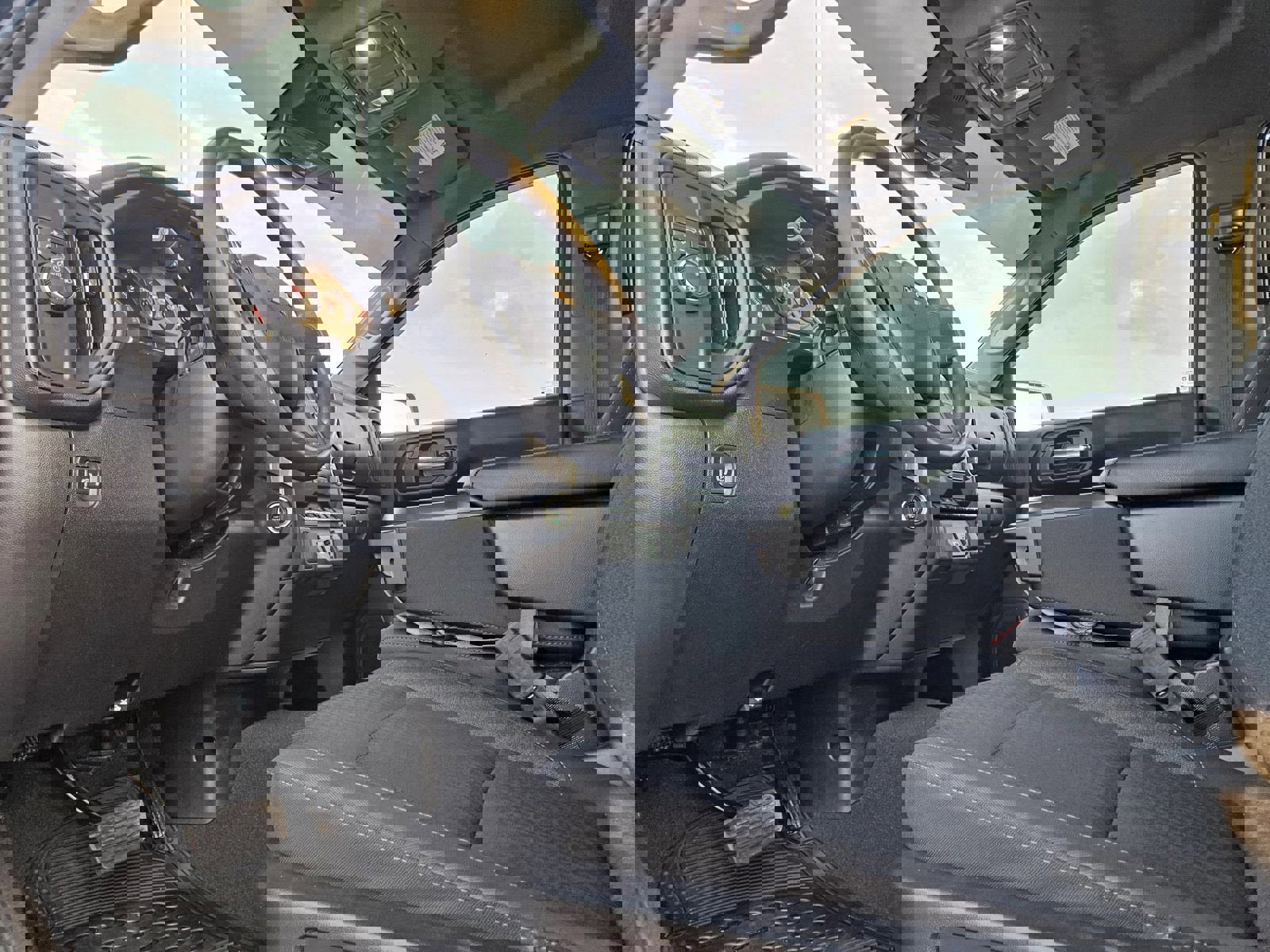 Used 2022 Chevrolet Silverado 1500 Custom RWD image 10