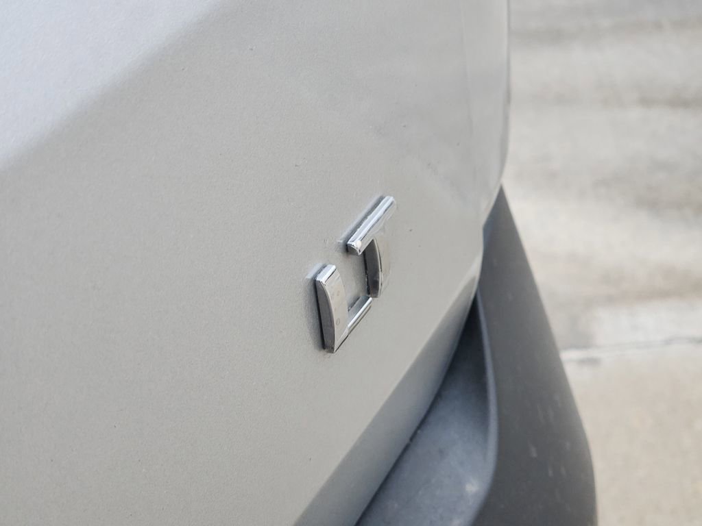 Used 2022 Chevrolet Traverse LT w/ LT Premium Package image 14