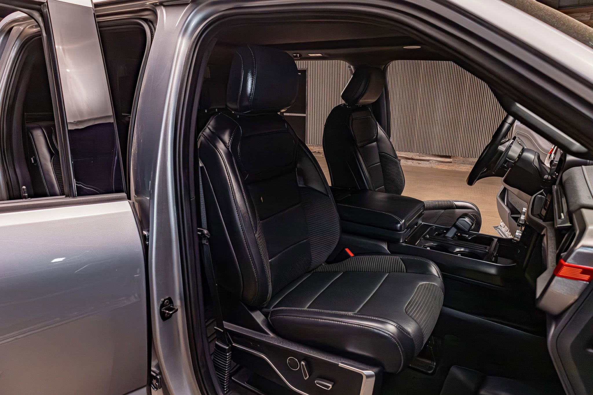 Used 2022 Ford F150 Raptor w/ Equipment Group 801A High image 27