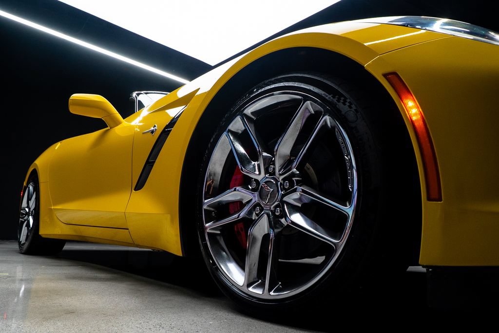 Used 2015 Chevrolet Corvette Stingray Convertible w/ 3LT Preferred Equipment Group RWD image 15