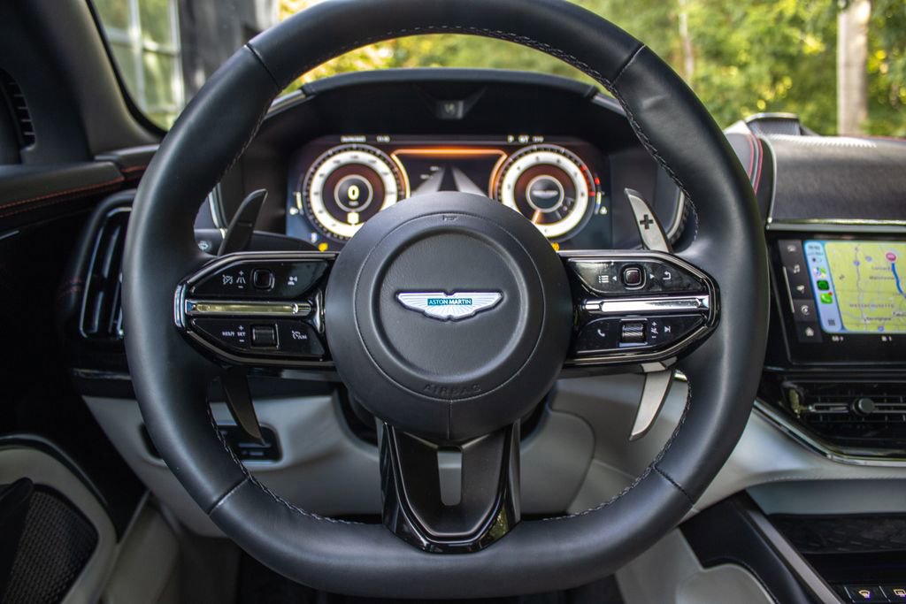 Used 2025 Aston Martin DBX 707 AWD/4WD image 12