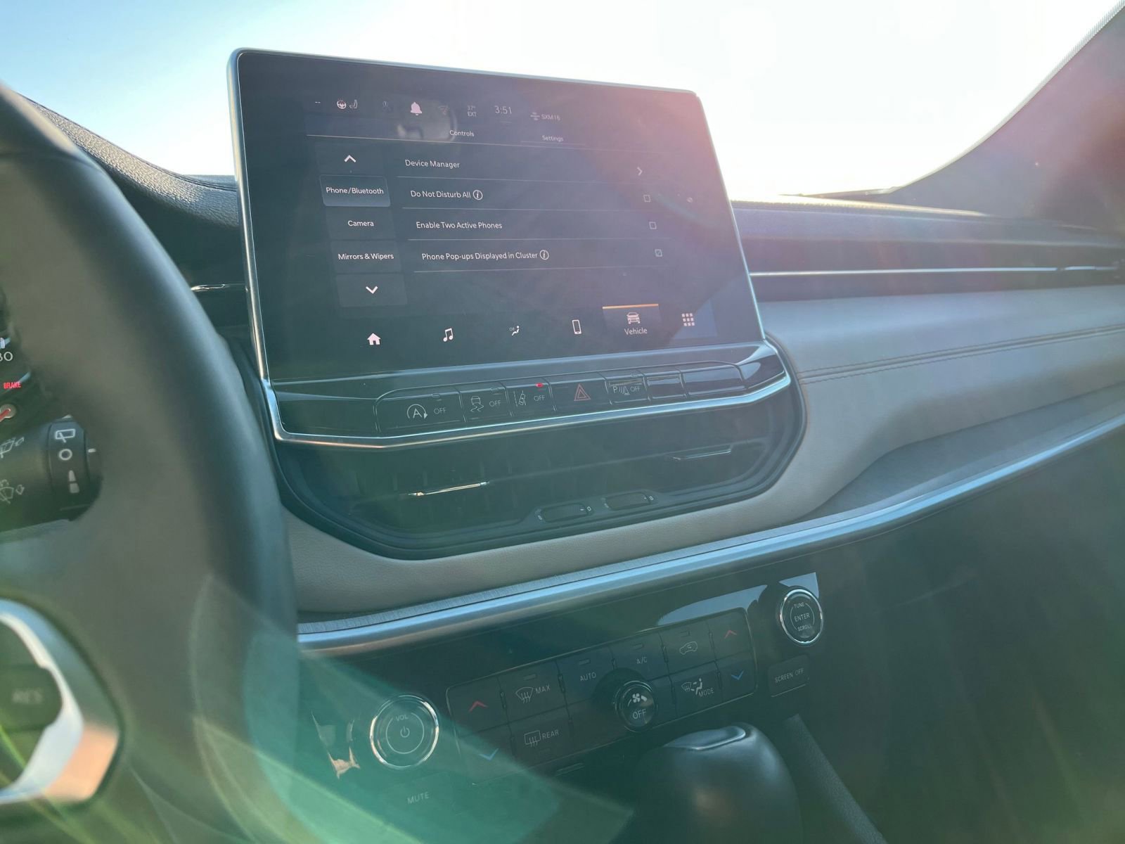 Used 2025 Jeep Compass Limited image 20