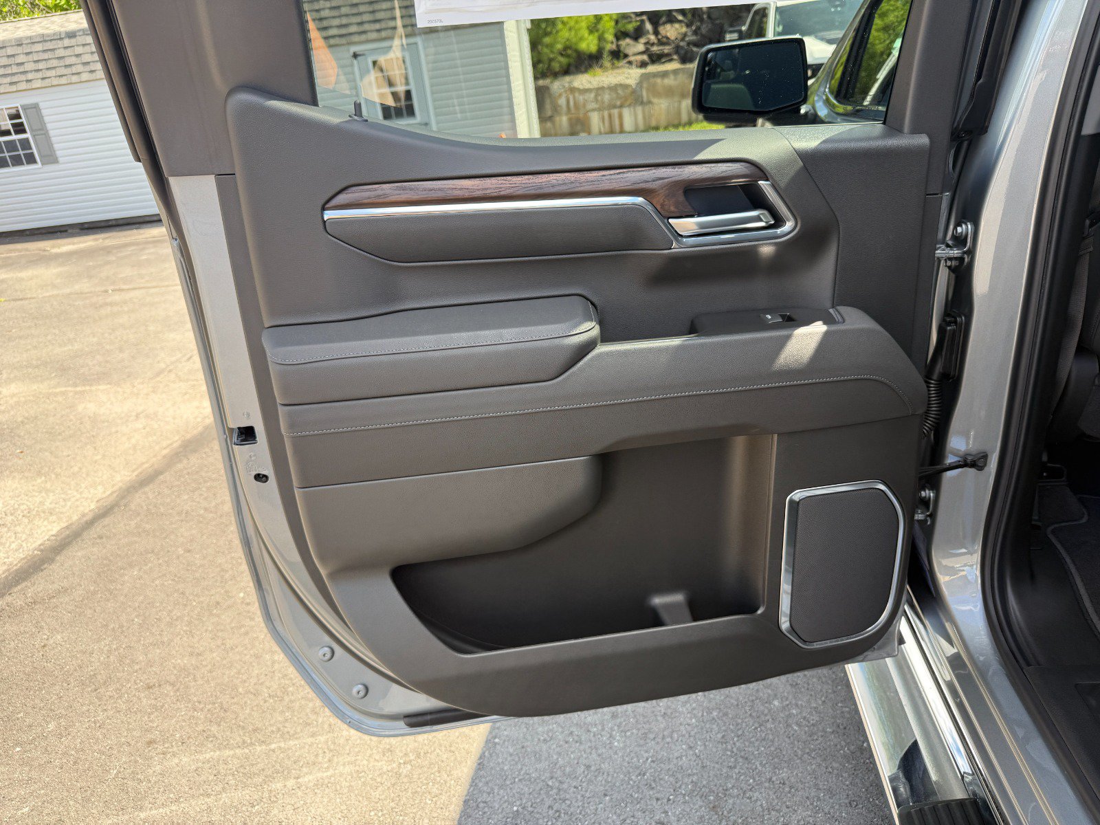 New 2026 GMC Sierra 1500 SLT w/ SLT Premium Package AWD/4WD image 17