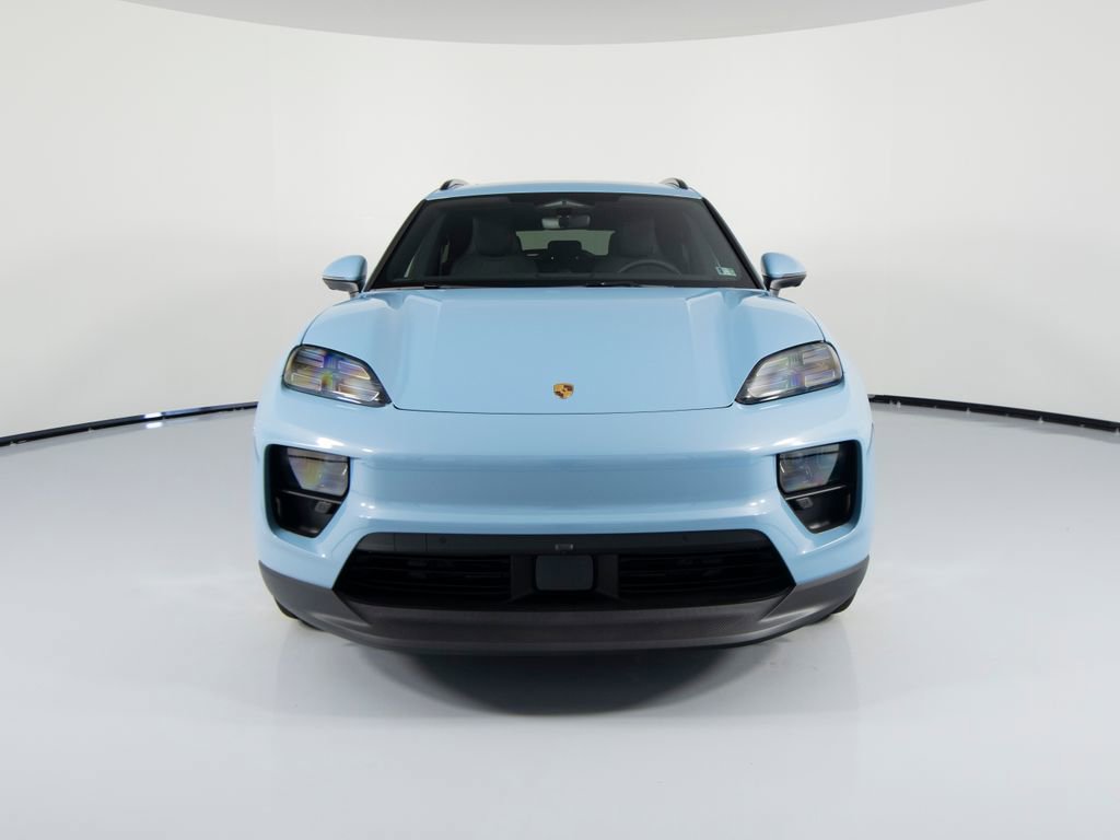 New 2026 Porsche Macan 4 Electric image 13