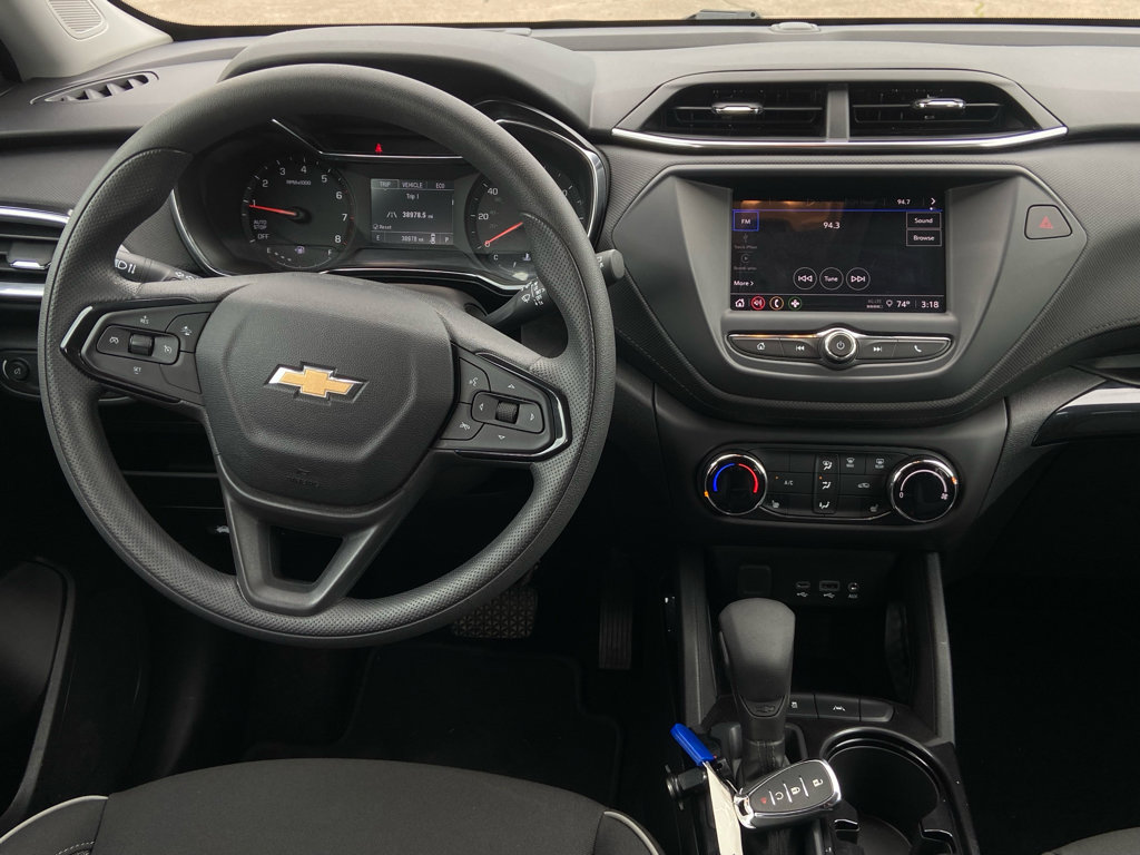 Used 2023 Chevrolet TrailBlazer LT FWD image 15
