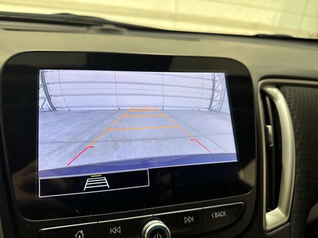 Used 2025 Chevrolet Malibu LT FWD image 14