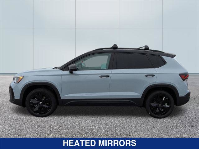 New 2025 Volkswagen Taos SE image 2