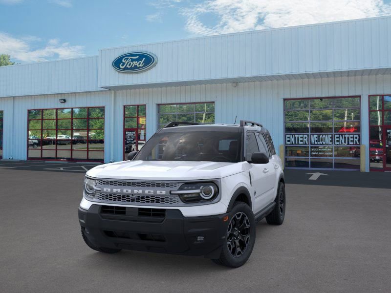 Used 2025 Ford Bronco Sport Outer Banks image 2
