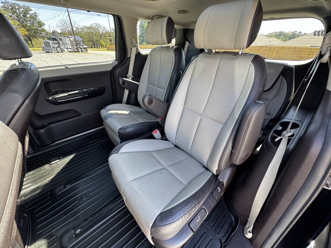 Used 2018 Kia Sedona SX Limited w/ SX Limited Prestige Package FWD image 10