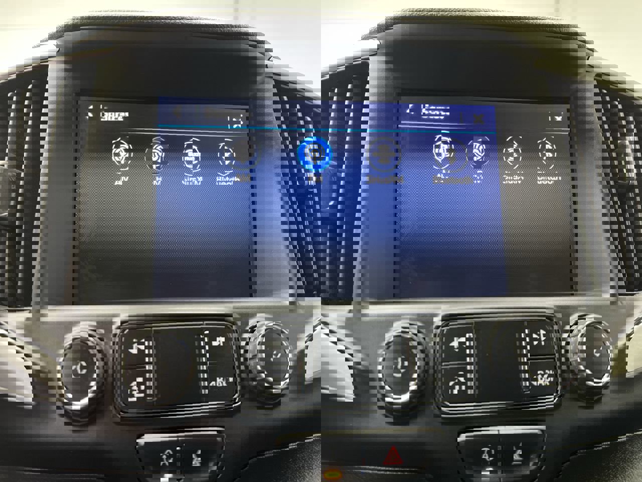 Certified 2024 GMC Terrain SLT image 17