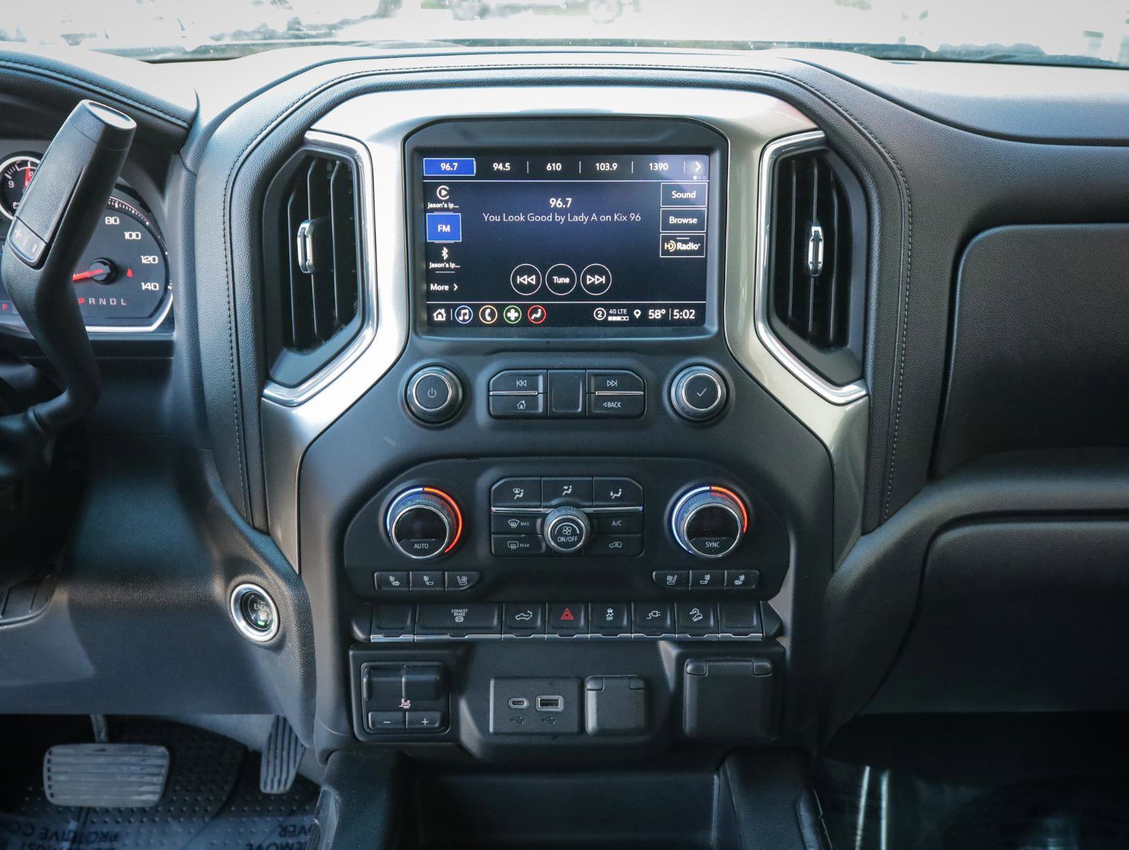 Used 2021 Chevrolet Silverado 3500 LTZ w/ LTZ Convenience Package image 18