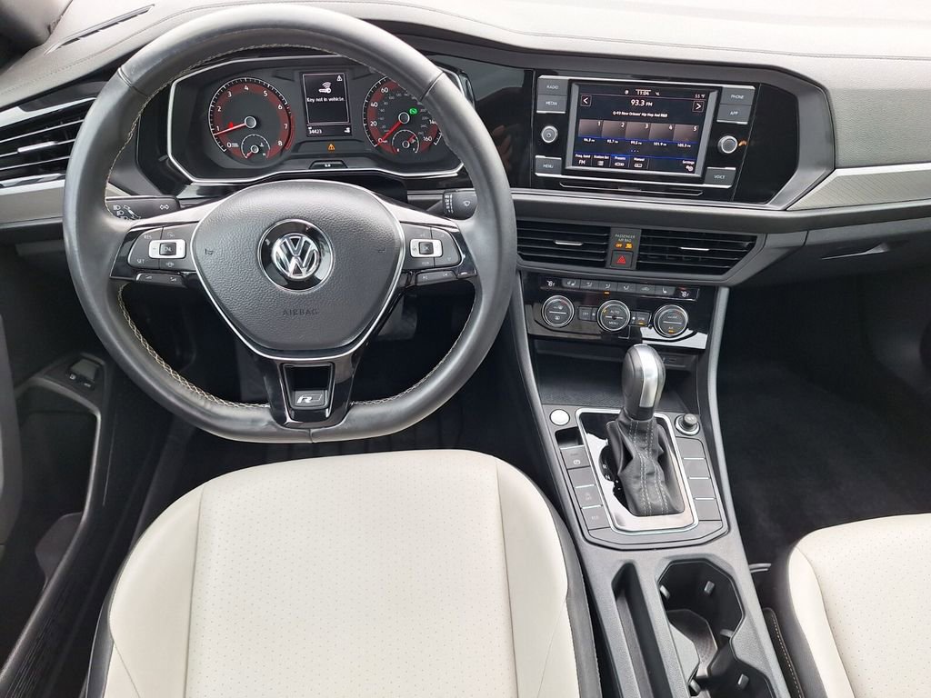 Used 2021 Volkswagen Jetta R-Line w/ R-Line Cold Weather Package image 11