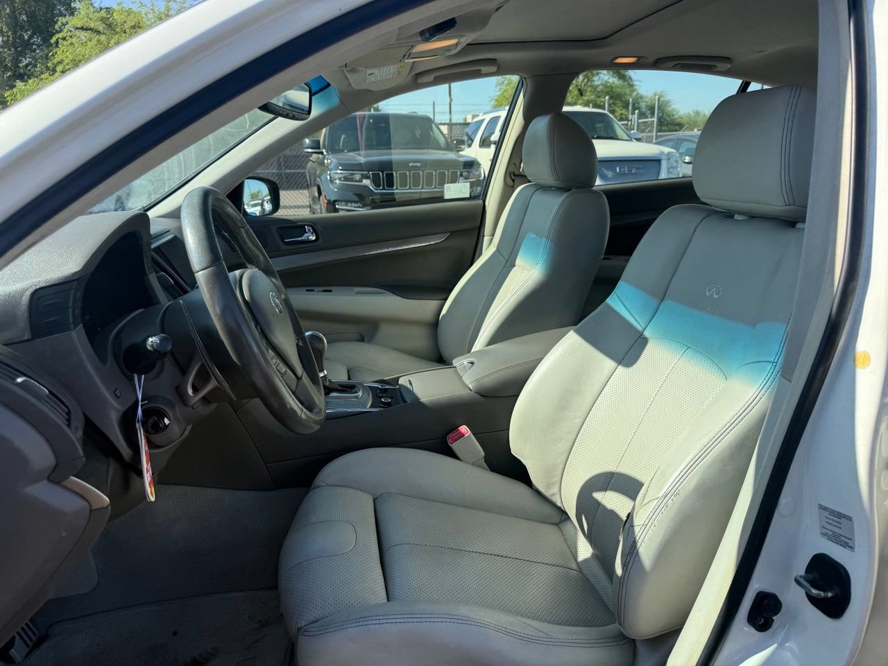 Used 2012 INFINITI G37 x Sedan w/ Premium Pkg AWD/4WD image 11