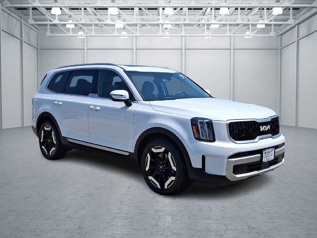 Used 2024 Kia Telluride EX FWD image 4