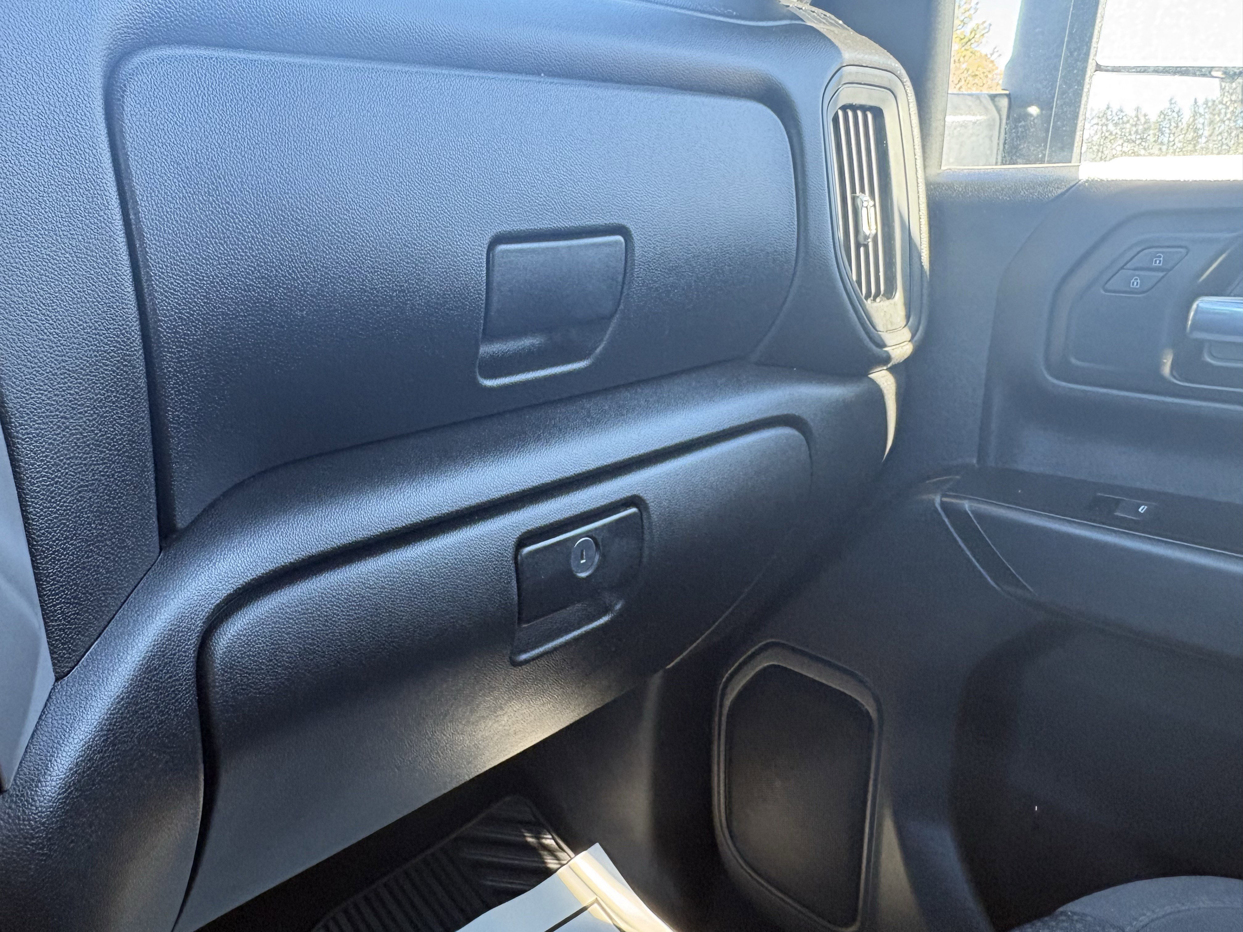 Used 2021 Chevrolet Silverado 2500 Custom w/ Custom Value Package image 25