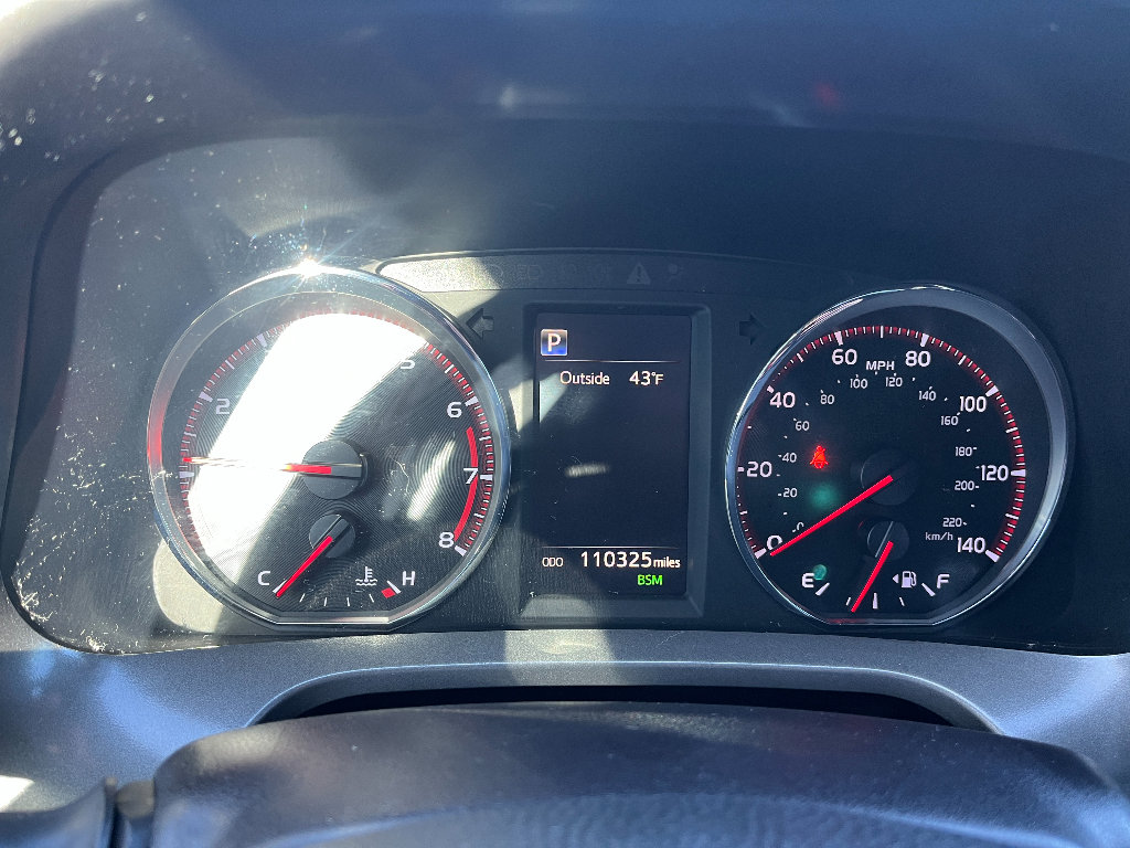 Used 2018 Toyota RAV4 SE w/ Power Extra Value Package image 34