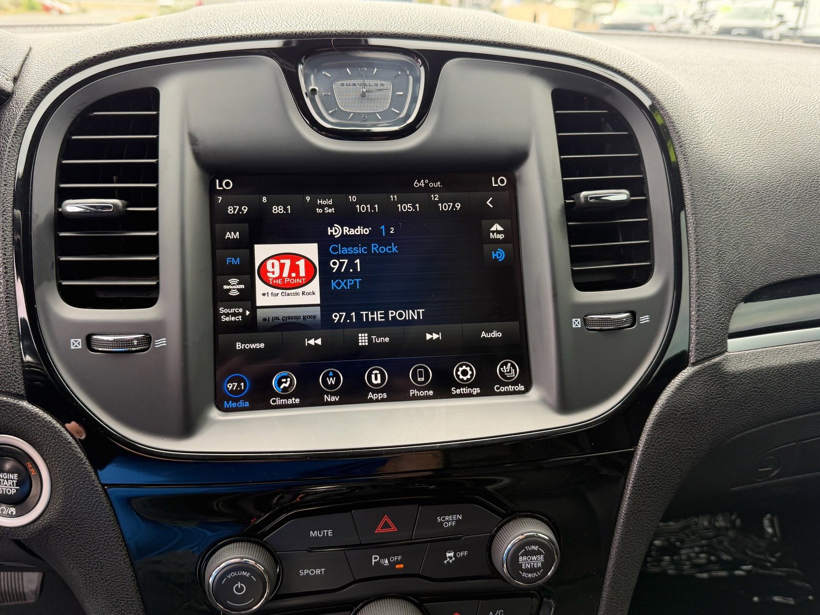 Used 2022 Chrysler 300 S w/ Comfort Group image 10