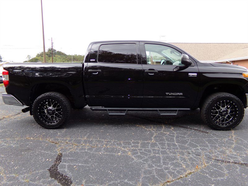 Used 2020 Toyota Tundra SR5 image 5