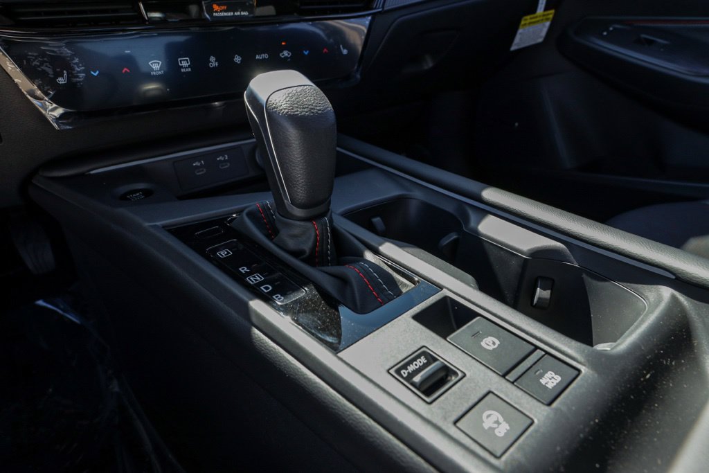 New 2027 Nissan Sentra SR FWD image 31