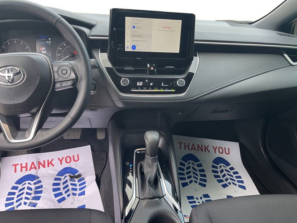 Used 2025 Toyota Corolla SE image 11