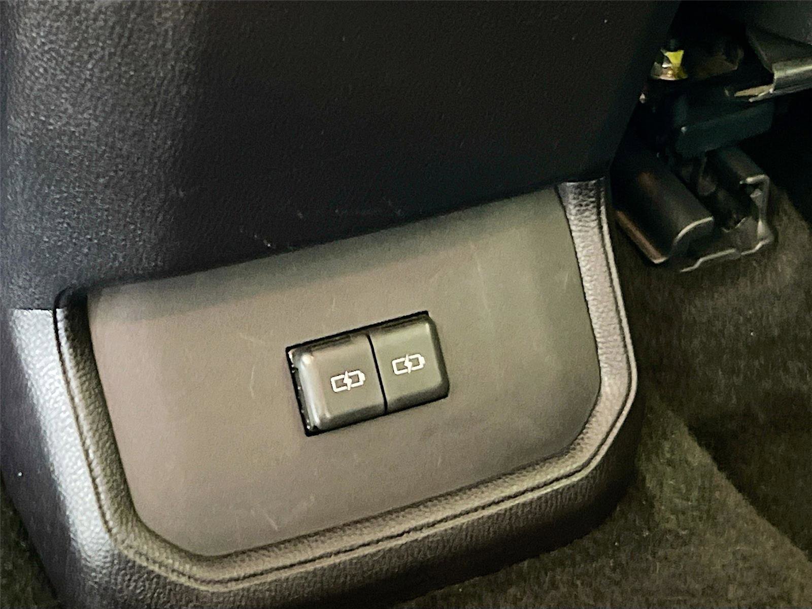 Used 2024 Toyota Highlander XLE image 28