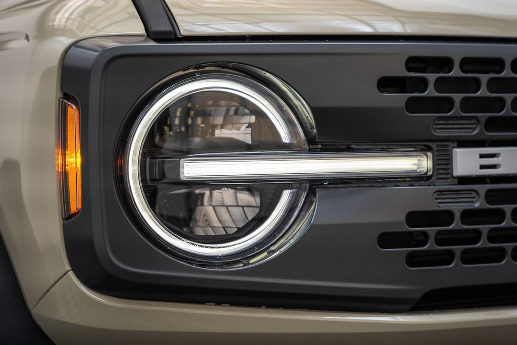 New 2026 Ford Bronco Badlands AWD/4WD image 14
