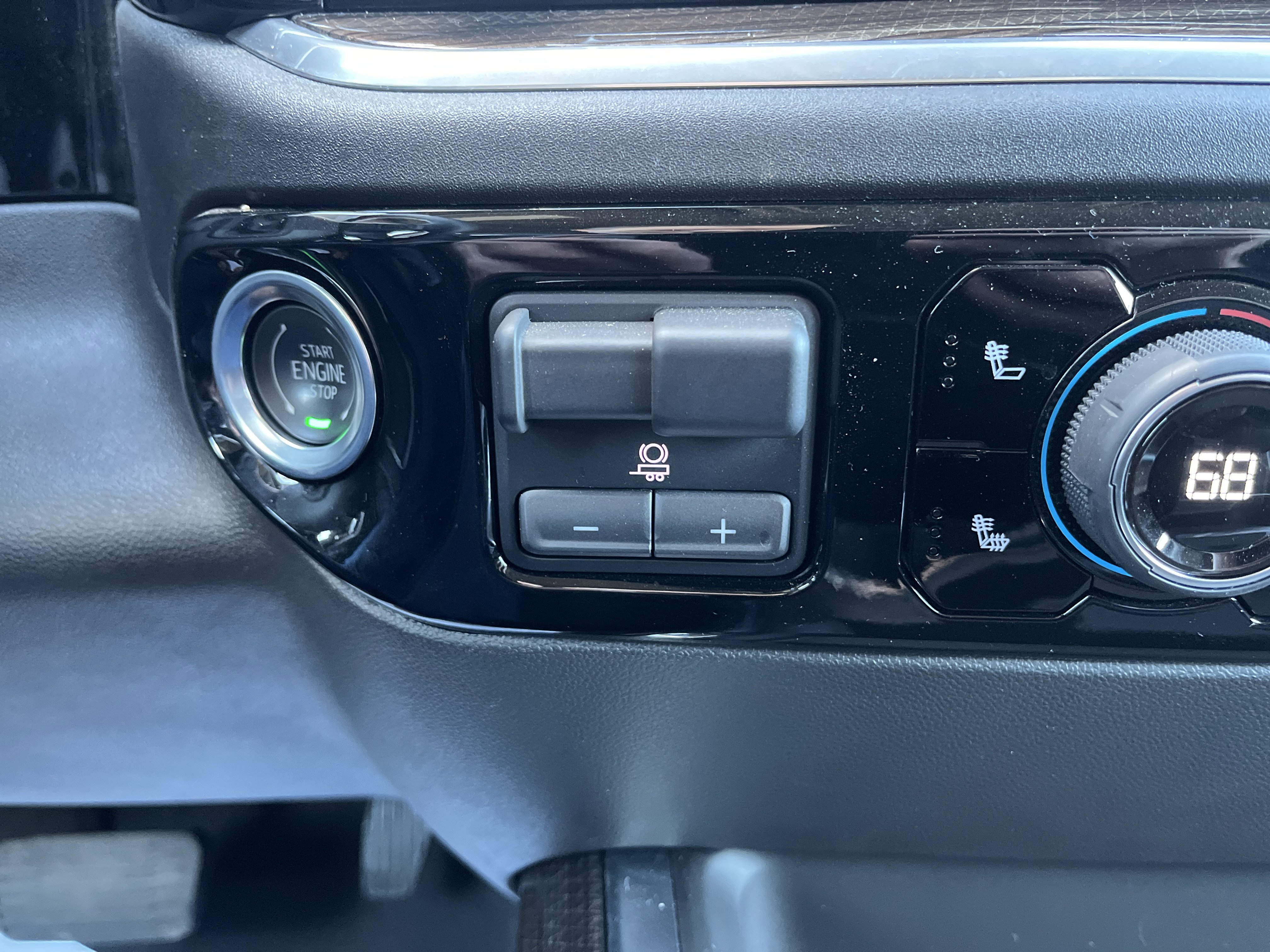 Used 2025 Chevrolet Silverado 2500 LT image 26