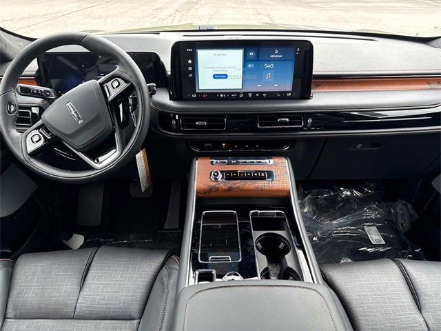 New 2025 Lincoln Aviator Black Label image 17