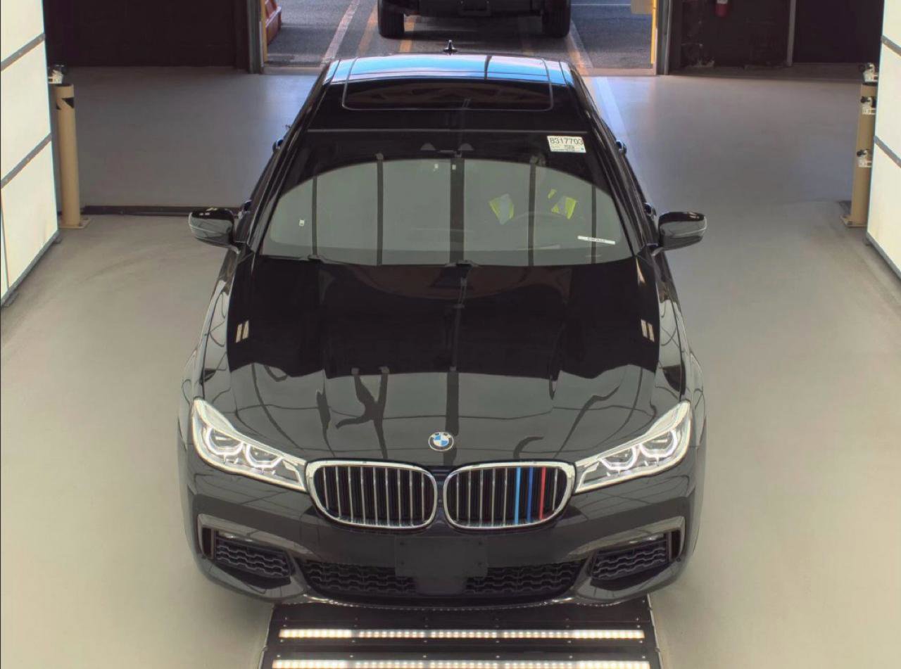 Used 2017 BMW 750i RWD image 5