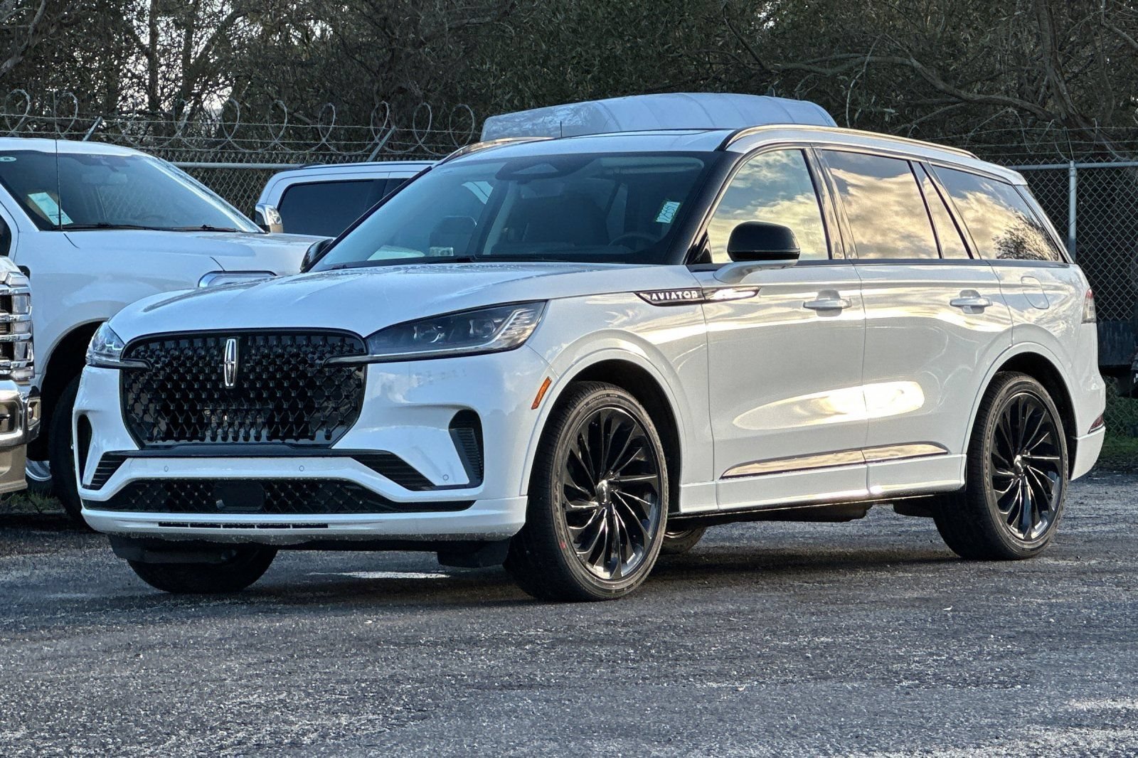New 2026 Lincoln Aviator Reserve AWD/4WD image 7