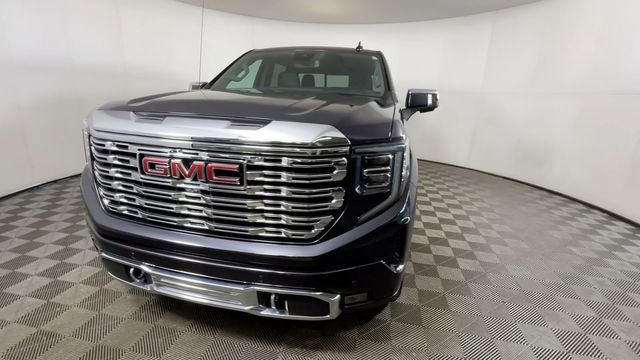 Used 2024 GMC Sierra 1500 Denali AWD/4WD image 10