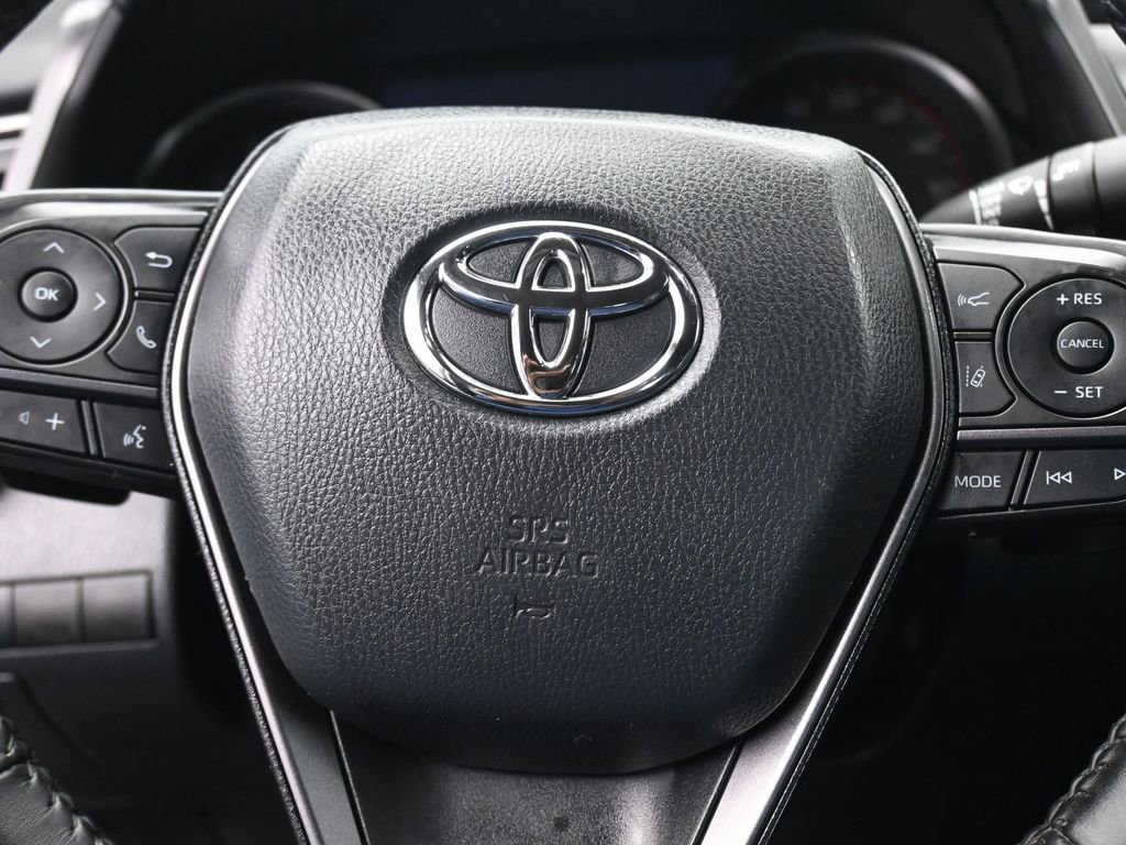 Used 2021 Toyota Camry XSE image 16