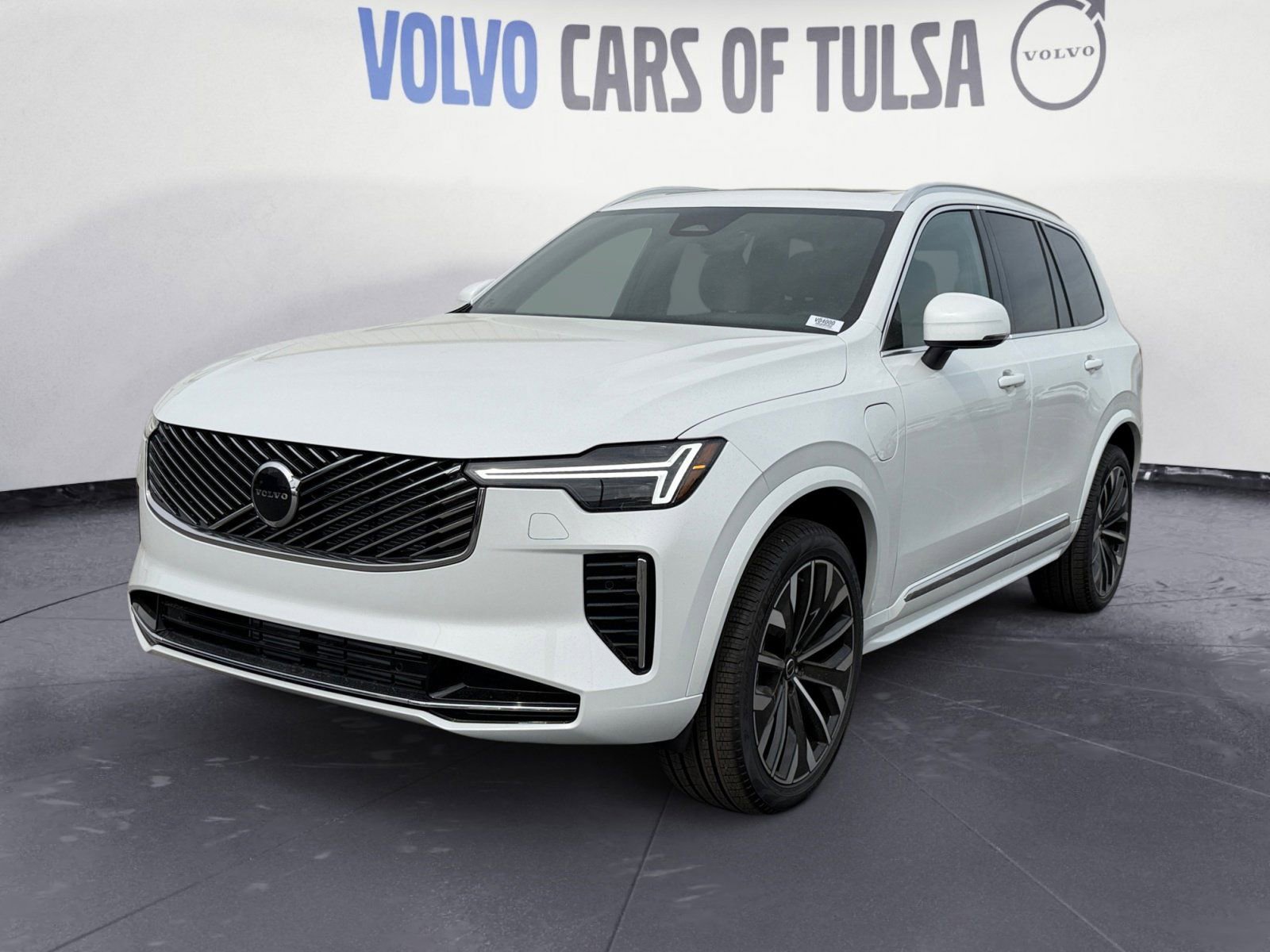 New 2026 Volvo XC90 T8 Core w/ Protection Package Premier AWD/4WD image 1