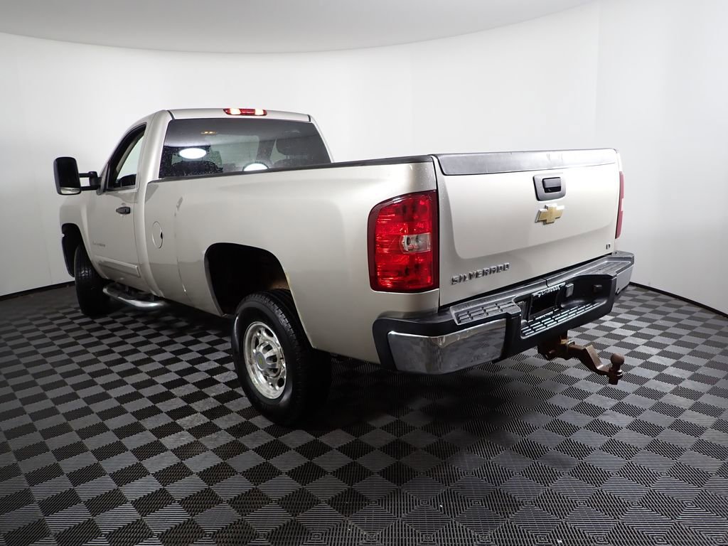 Used 2007 Chevrolet Silverado 2500 LT w/ Suspension Package, Off-Road AWD/4WD image 13