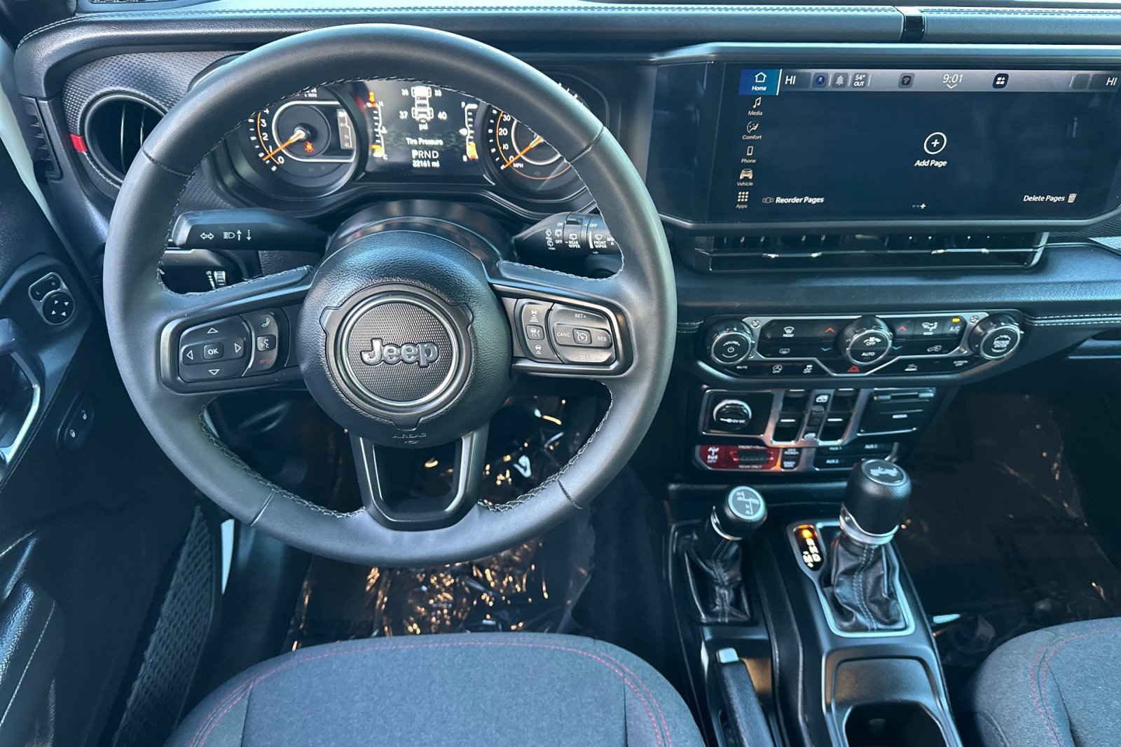 Used 2026 Jeep Wrangler Unlimited Rubicon AWD/4WD image 13