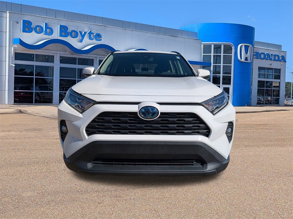 Used 2021 Toyota RAV4 XLE image 8