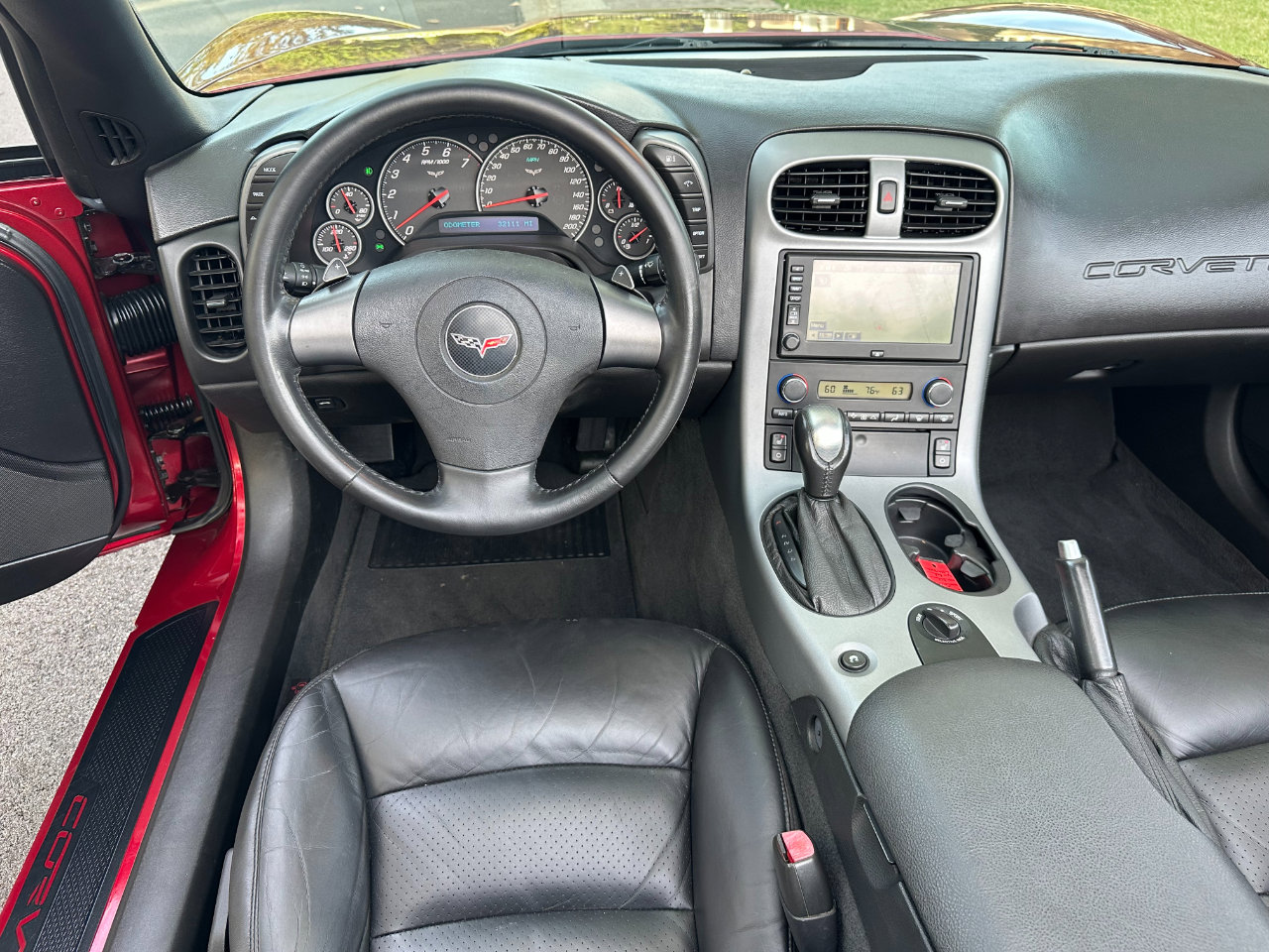 Used 2006 Chevrolet Corvette Convertible w/ Preferred Equipment Group image 22