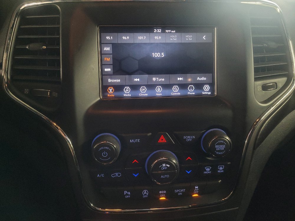 Used 2018 Jeep Grand Cherokee Laredo AWD/4WD image 25
