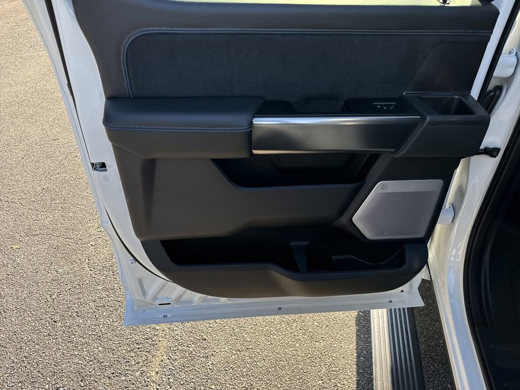 New 2026 Ford F250 Platinum w/ Tremor Off-Road Package image 21