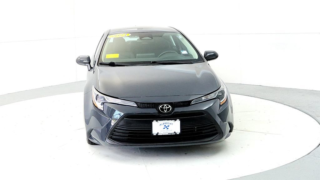 Used 2024 Toyota Corolla LE FWD image 8