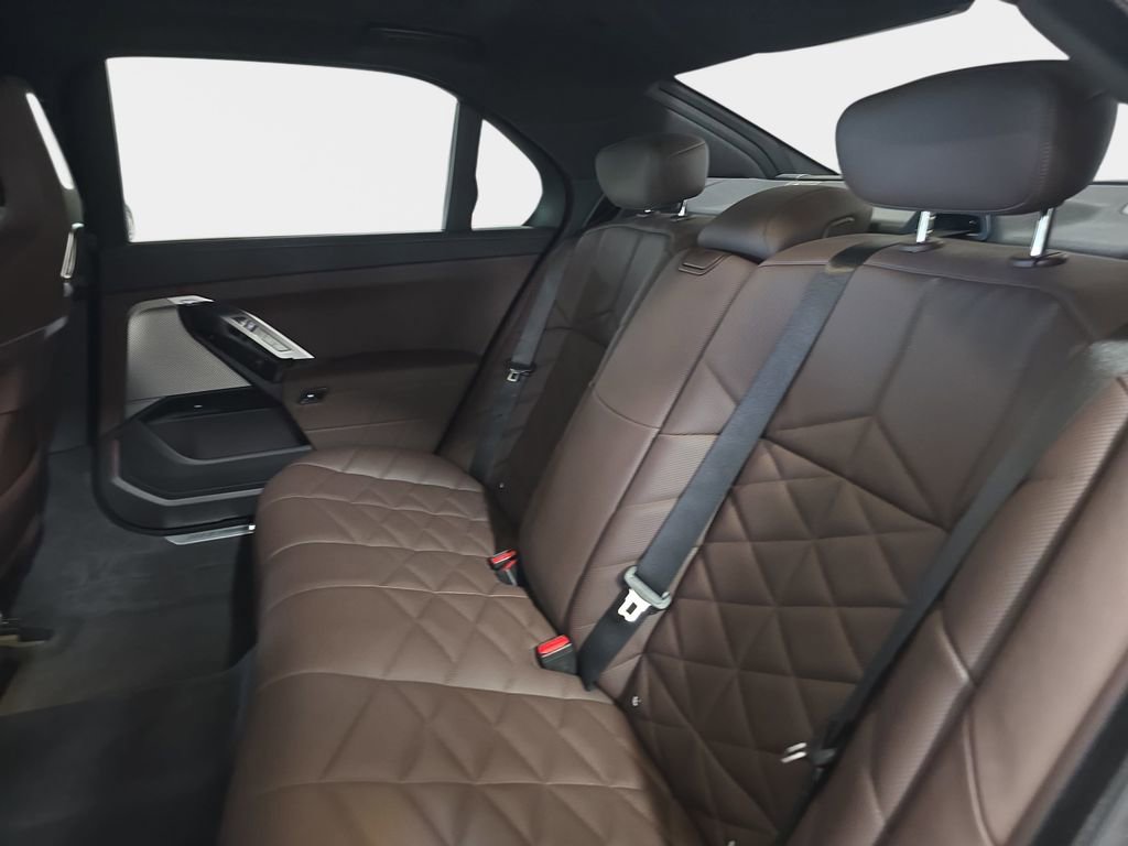 Certified 2023 BMW 740i w/ Parking Assistance Package image 14