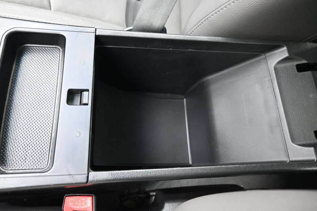 Used 2013 Hyundai Sonata Limited w/ Premium Pkg FWD image 25